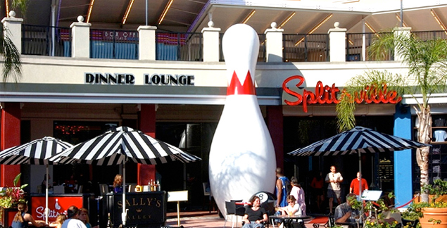news_giantbowlingpin