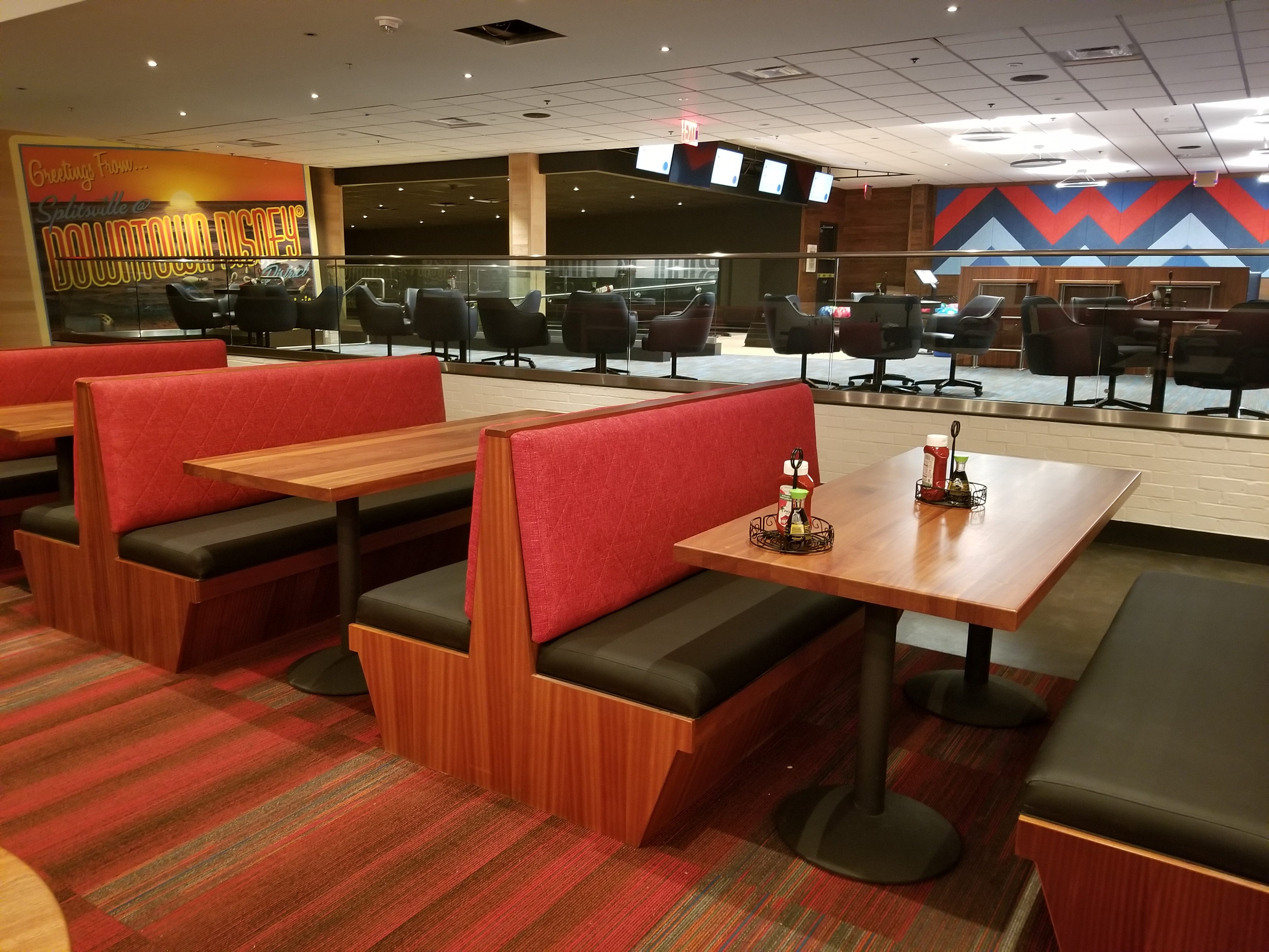 Now Open! Splitsville Luxury Lanes at Downtown Disney District at the  Disneyland Resort